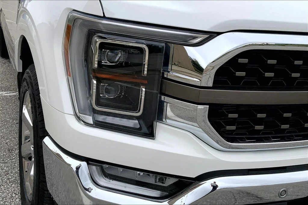 Used 2023 White Ford King Ranch image 28