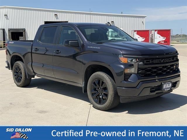 Used 2022 Dark Ash Metallic Chevrolet Custom image 11