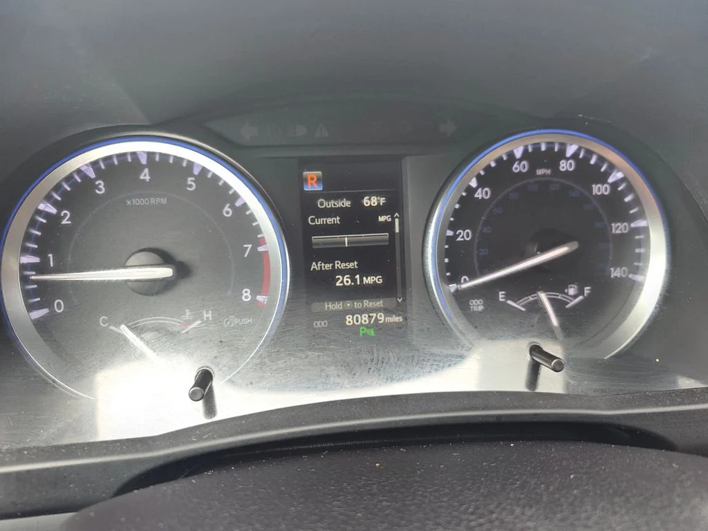 Used 2017 Blizzard Pearl Toyota Limited image 21