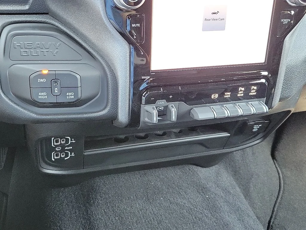 2025 RAM 2500 Tradesman - Photo 18