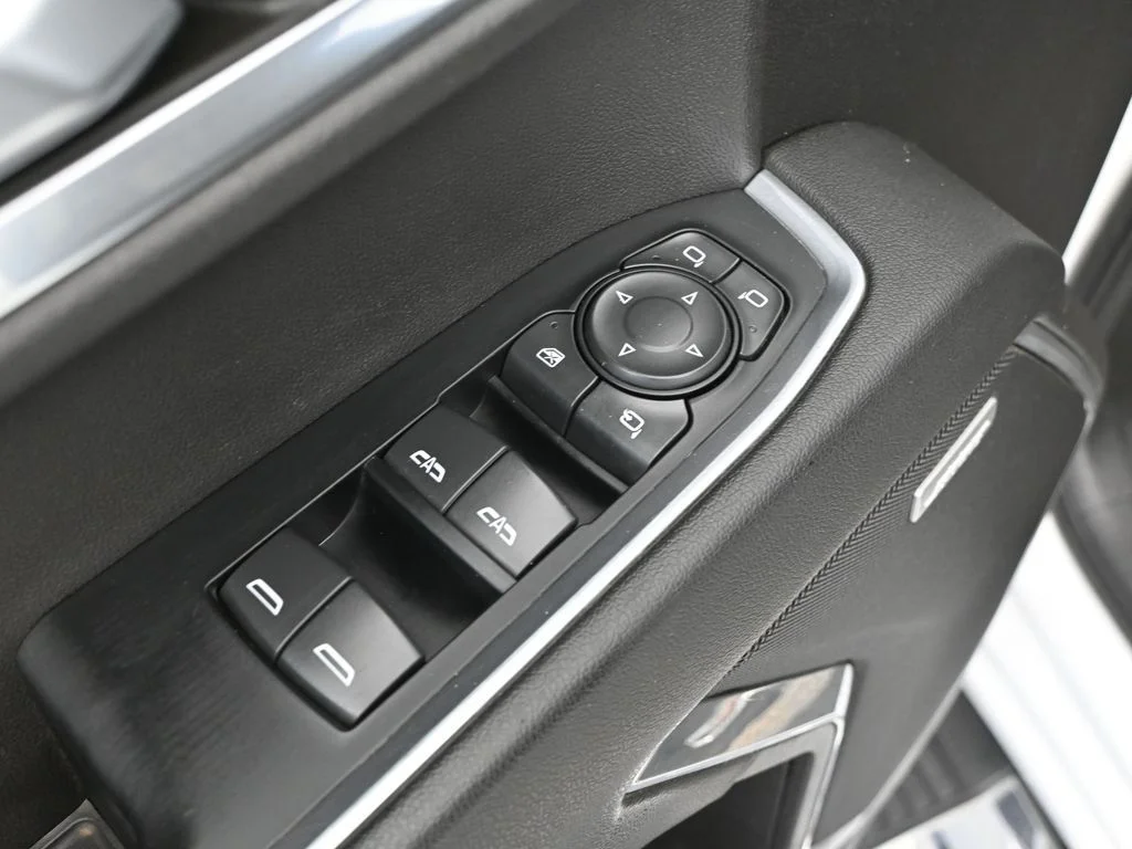 2023 Chevrolet Silverado 1500 LTZ - Photo 23