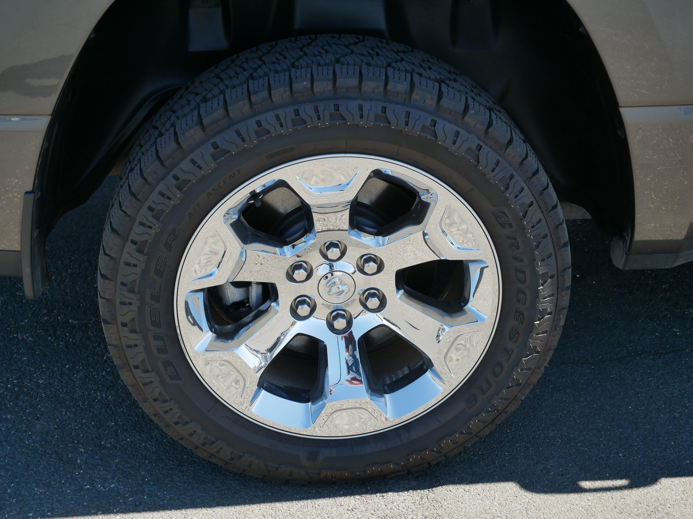 Used 2019 Granite Crystal Metallic Clearcoat Ram Big Horn/Lone Star image 9