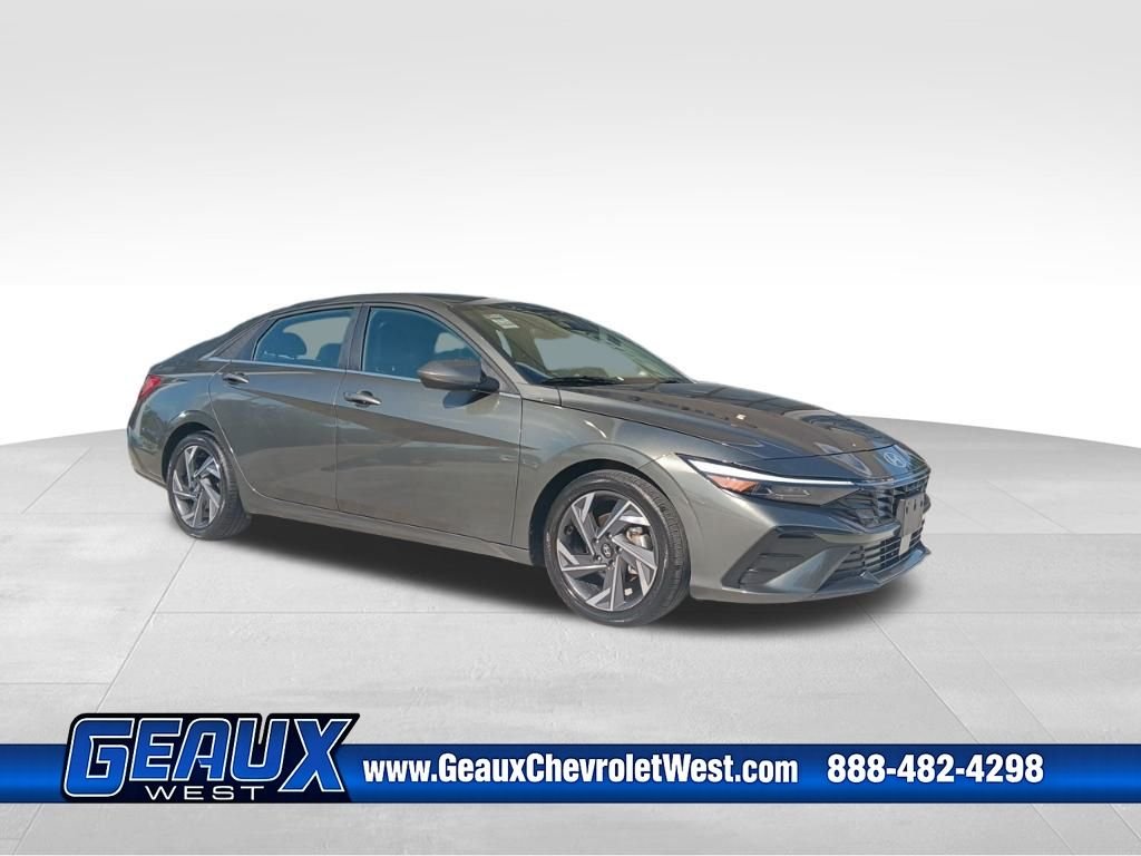 2025 Hyundai Elantra 2.0 SEL Convenience IVT's photo