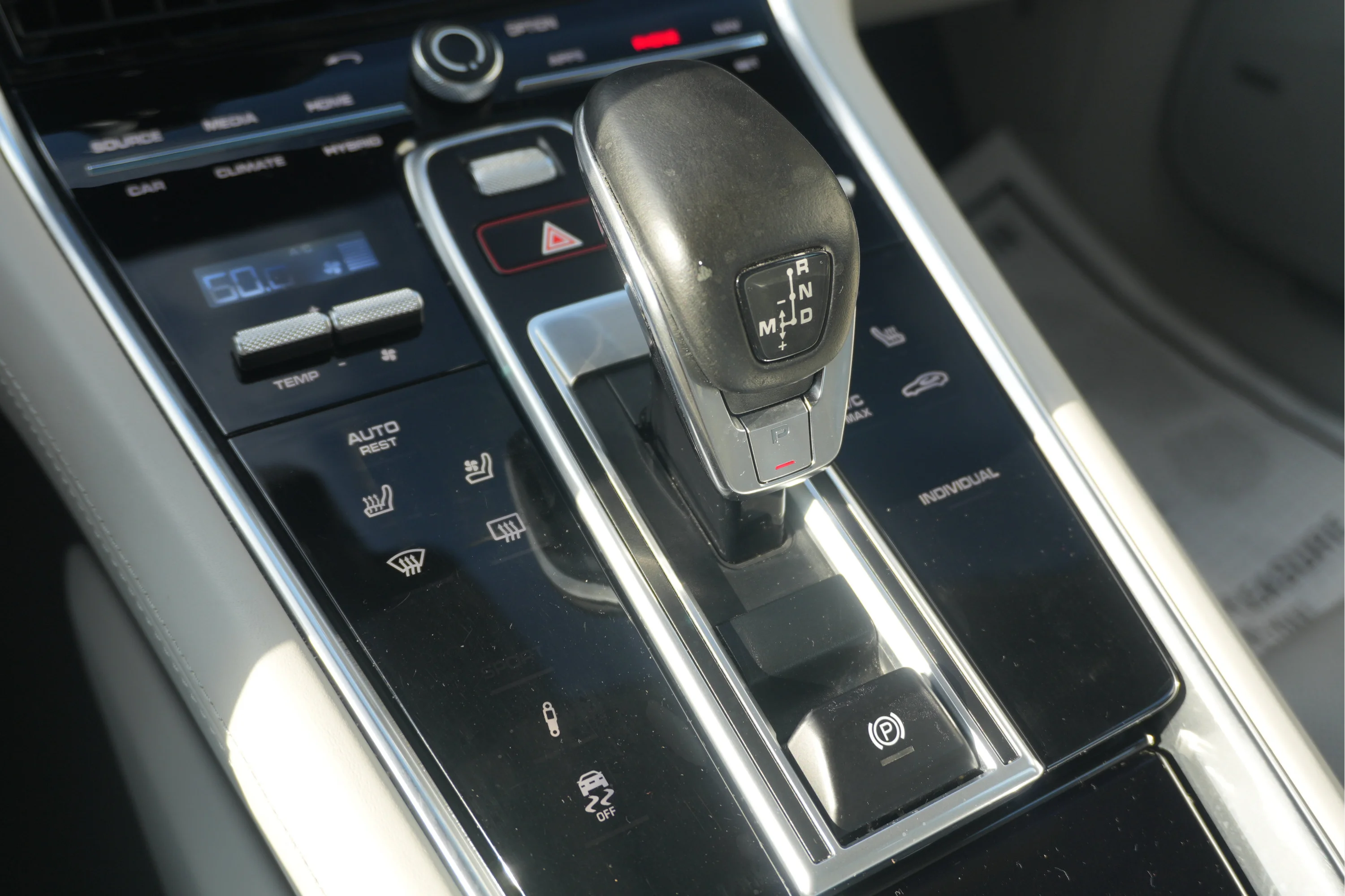 Used 2020 Dolomite Silver Metallic Porsche 4 E-Hybrid image 38