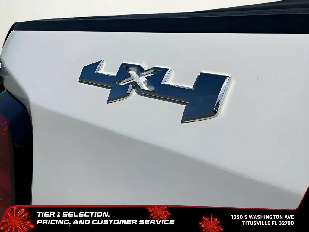 New 2026 Summit White GMC SLE image 42