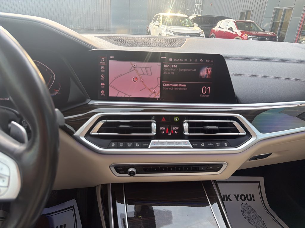 Used 2020 White BMW xDrive40i image 15