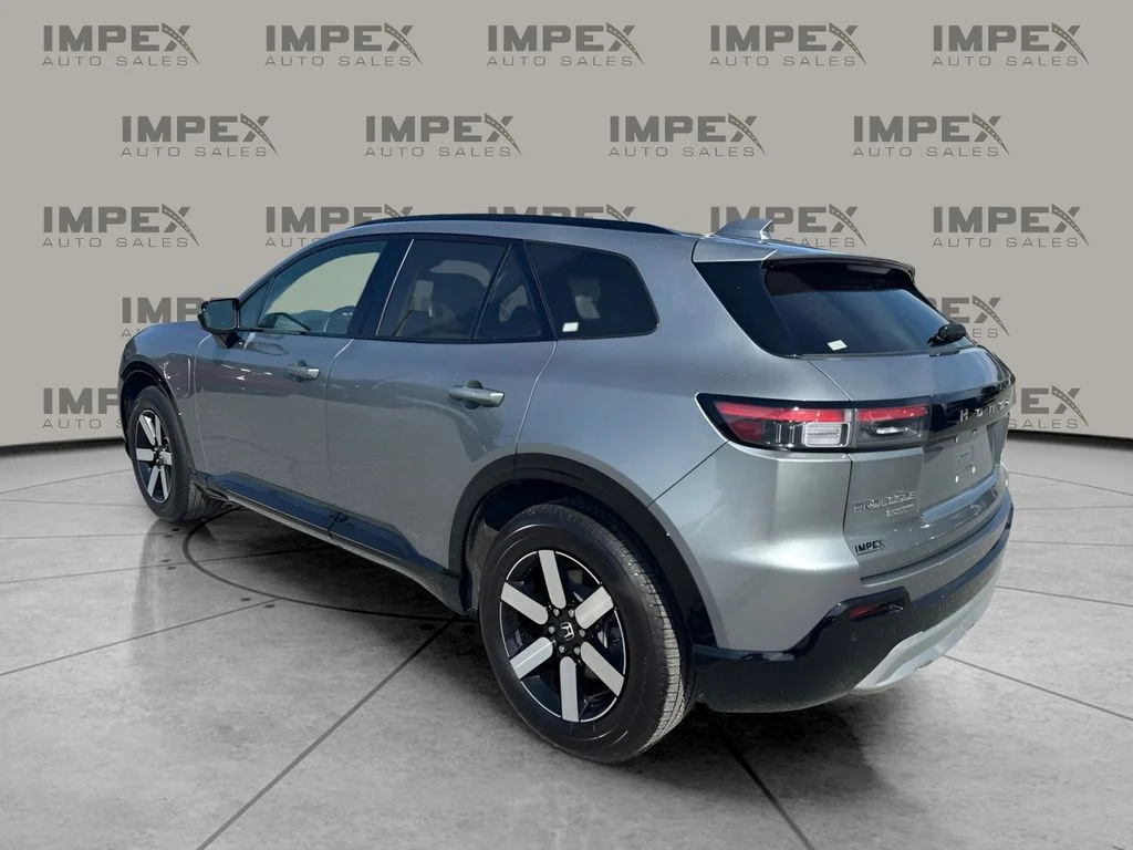 Used 2025 Gray Honda Touring image 2