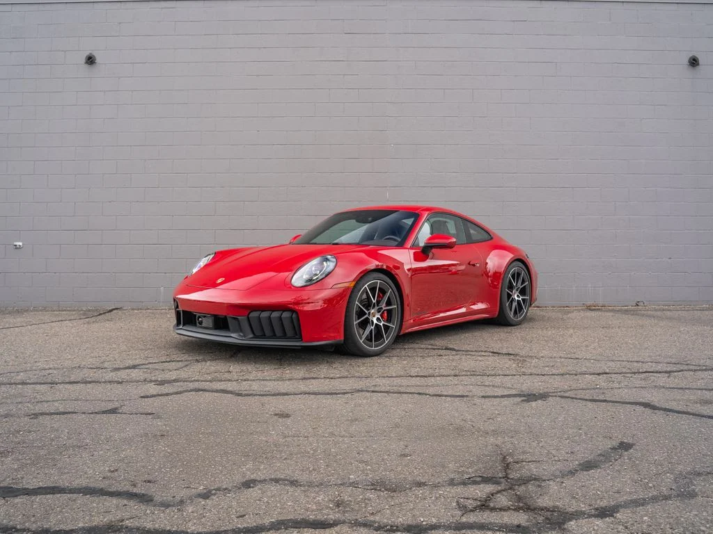 Used 2025  Porsche Carrera GTS image 1