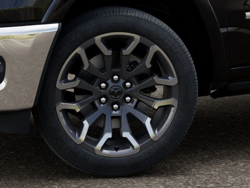 New 2027 Diamond Black Crystal Pearl-Coat Exterior Paint RAM Limited image 4