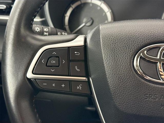 Certified Used 2024 MAGNETIC GRAY MET. Toyota  image 17