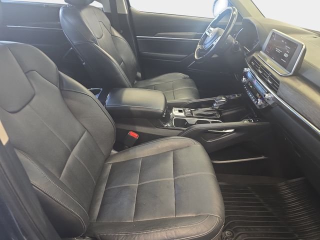 Used 2021 Gray Kia SX image 12