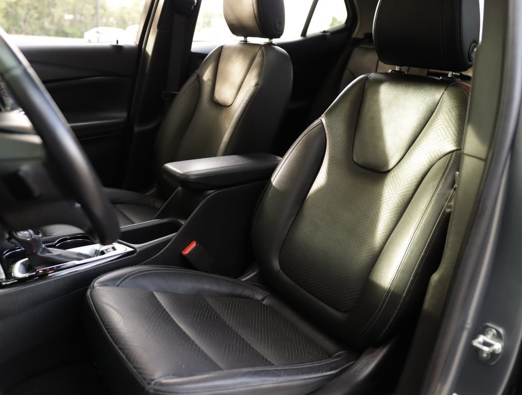 Used 2020 SATIN STEEL METALLIC Buick Essence image 22