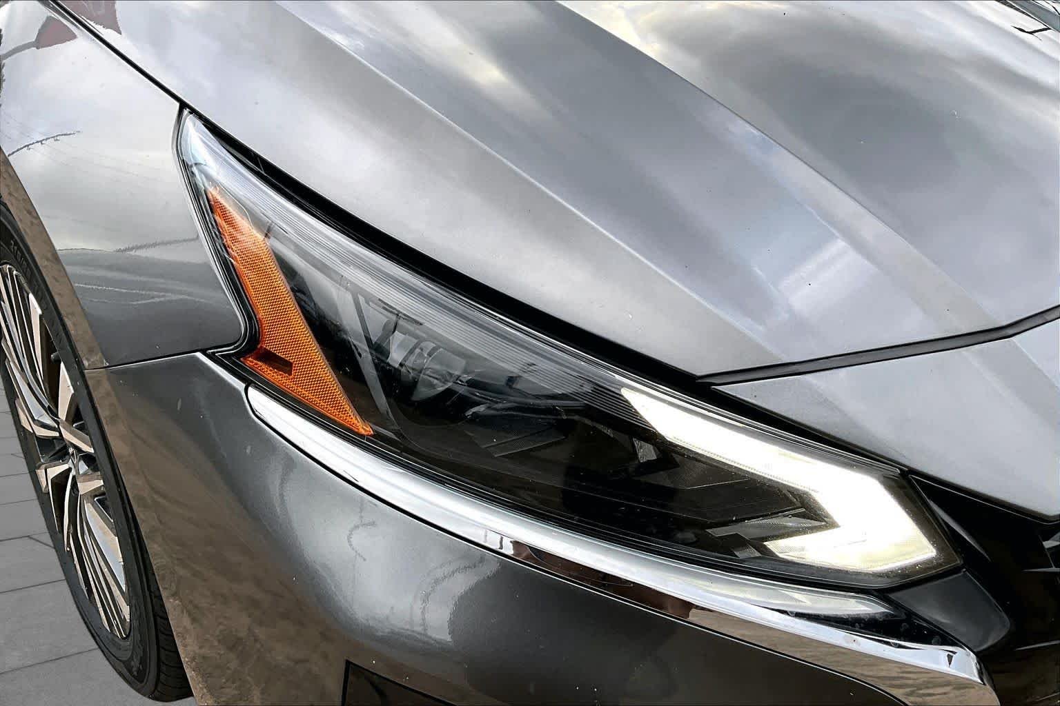 Used 2024 Gun Metallic Nissan 2.5 SV image 27