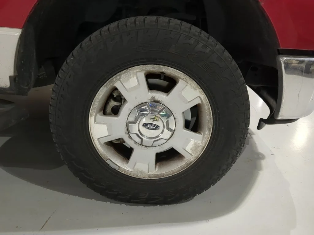Used 2009 Red Ford  image 5