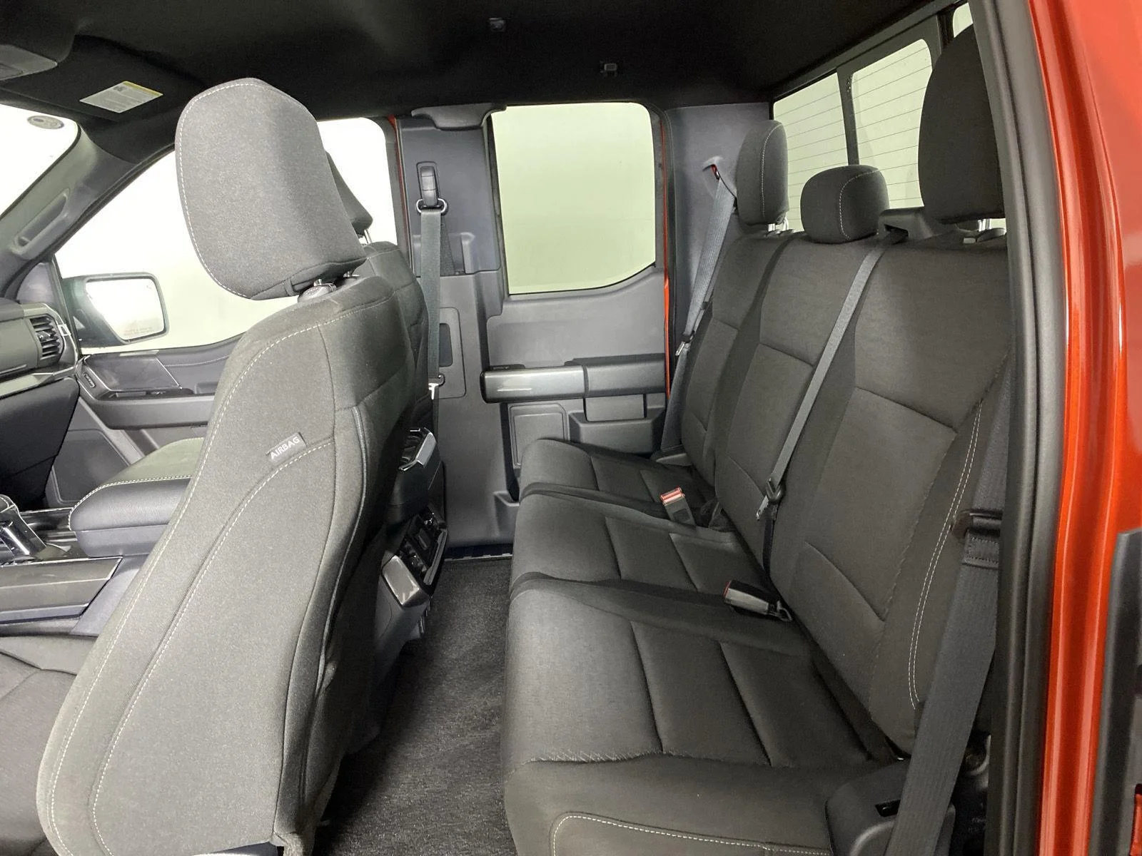 Used 2023 Hot Pepper Red Tinted Clearcoat Ford XLT image 24