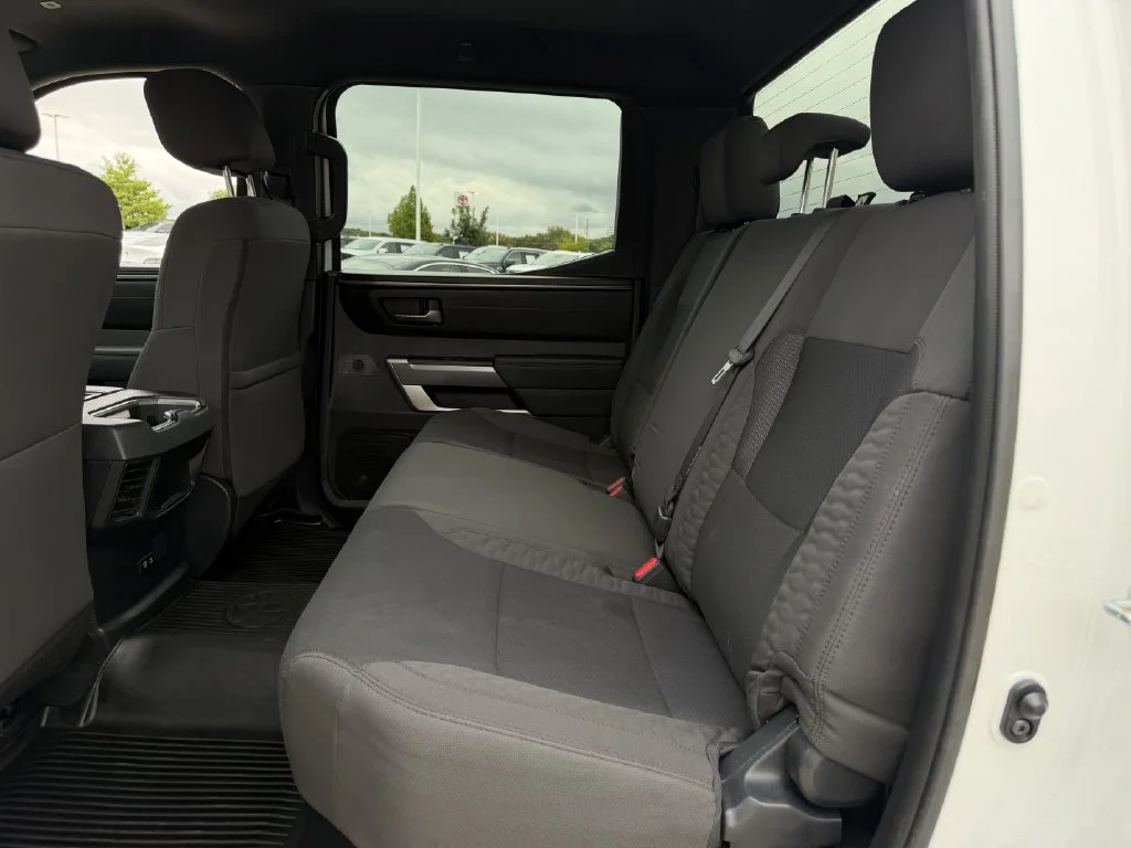 Used 2025 White Toyota SR5 image 27