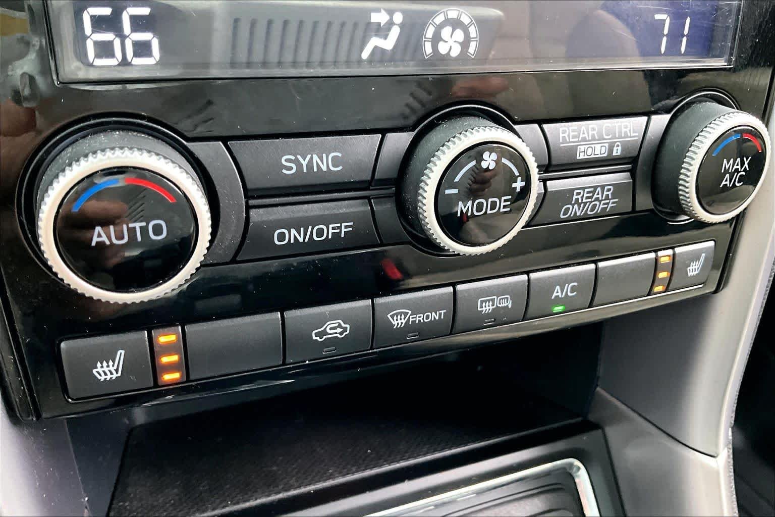 Used 2019 Crystal Black Silica Subaru Premium image 35