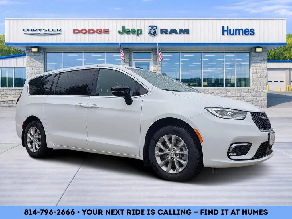 2026 Chrysler Pacifica Select AWD's photo