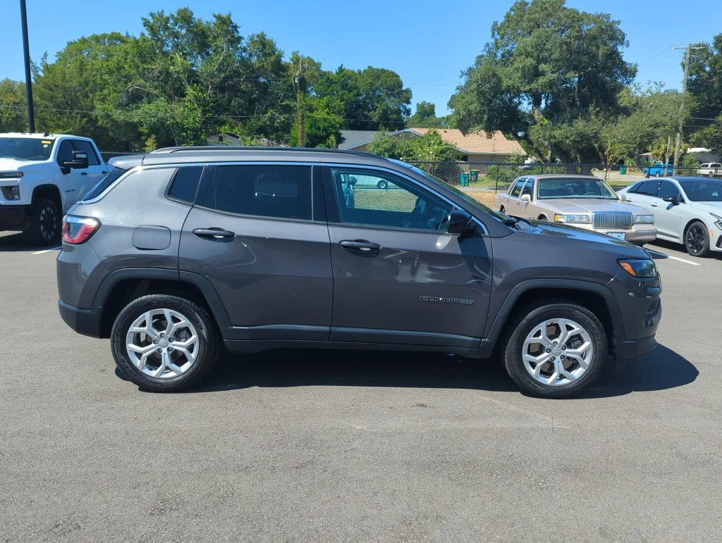 Used 2024 Gray Jeep Latitude image 8