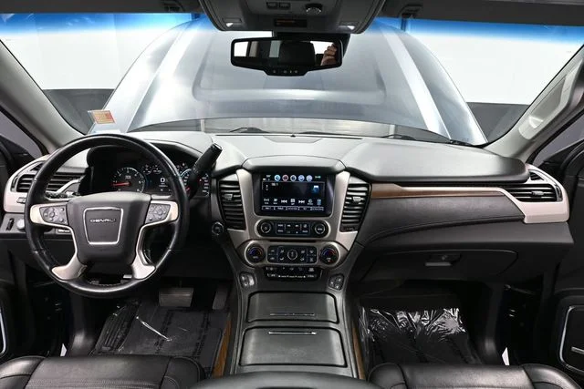 2020 GMC Yukon Denali - Photo 30
