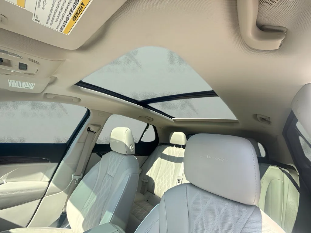 Used 2022 Blue Buick Avenir image 10