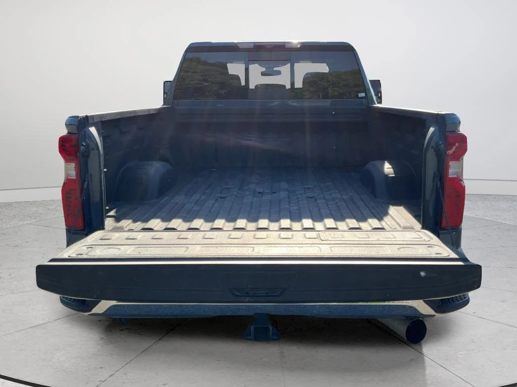 Certified Used 2024 Lakeshore Blue Metallic Chevrolet LT image 19