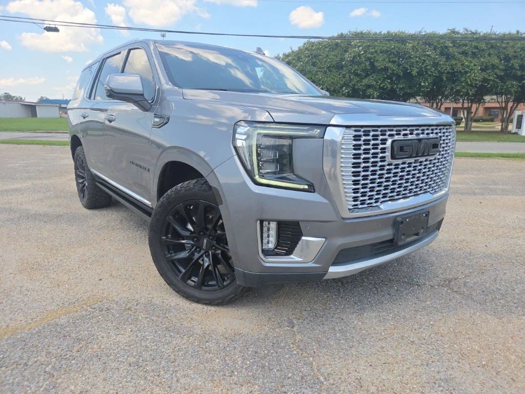 Used 2021 Gray GMC Denali image 1