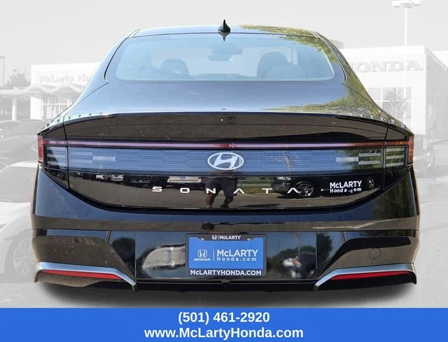 Used 2024 Onyx Black Hyundai SEL image 7