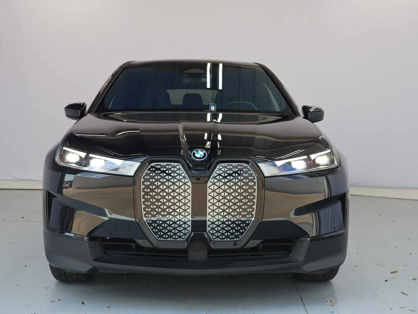 Used 2023 BMW iX Base with VIN WB523CF07PCL94674 for sale in Plano, TX