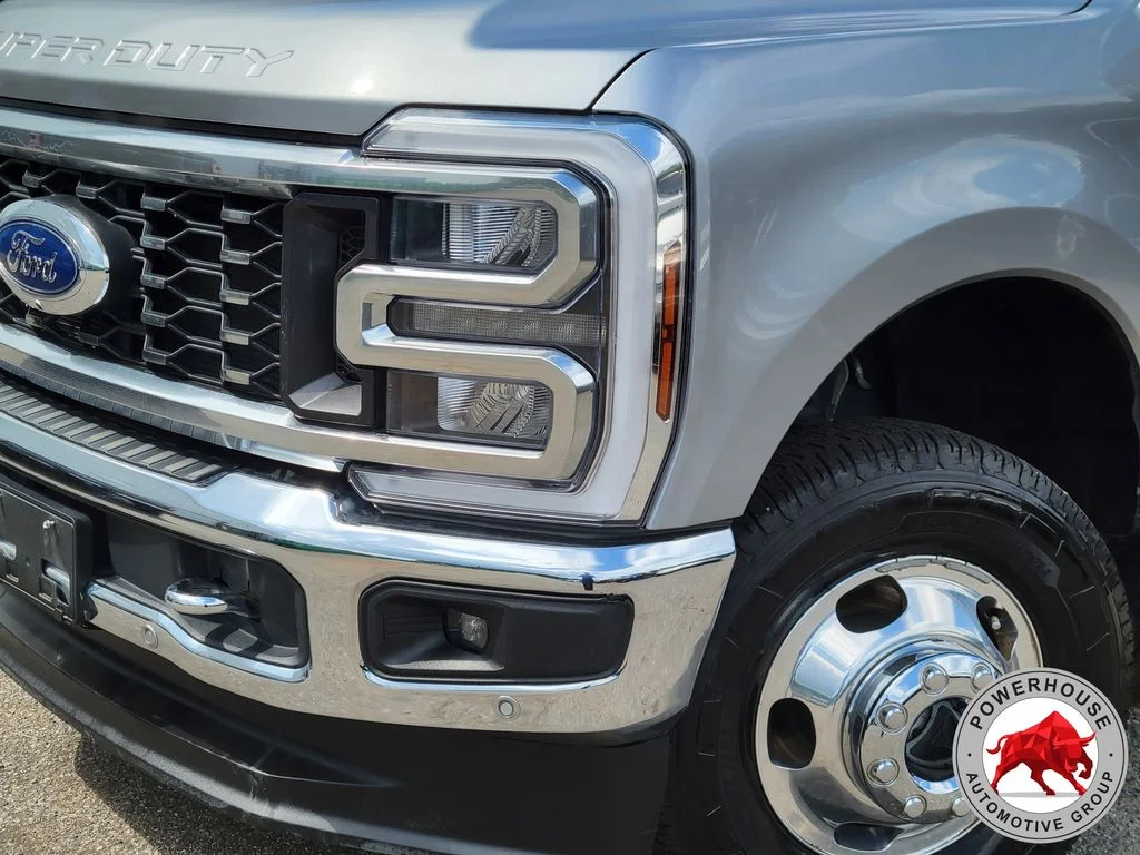 Used 2024 Silver Ford Lariat image 10
