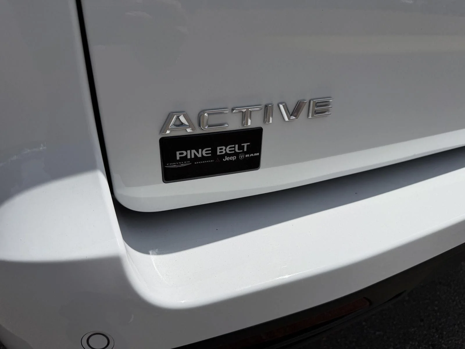 Used 2025 Oxford White Ford Active image 28
