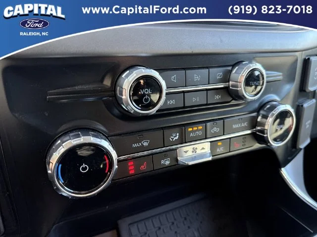 Used 2024 Silver Ford XLT image 29
