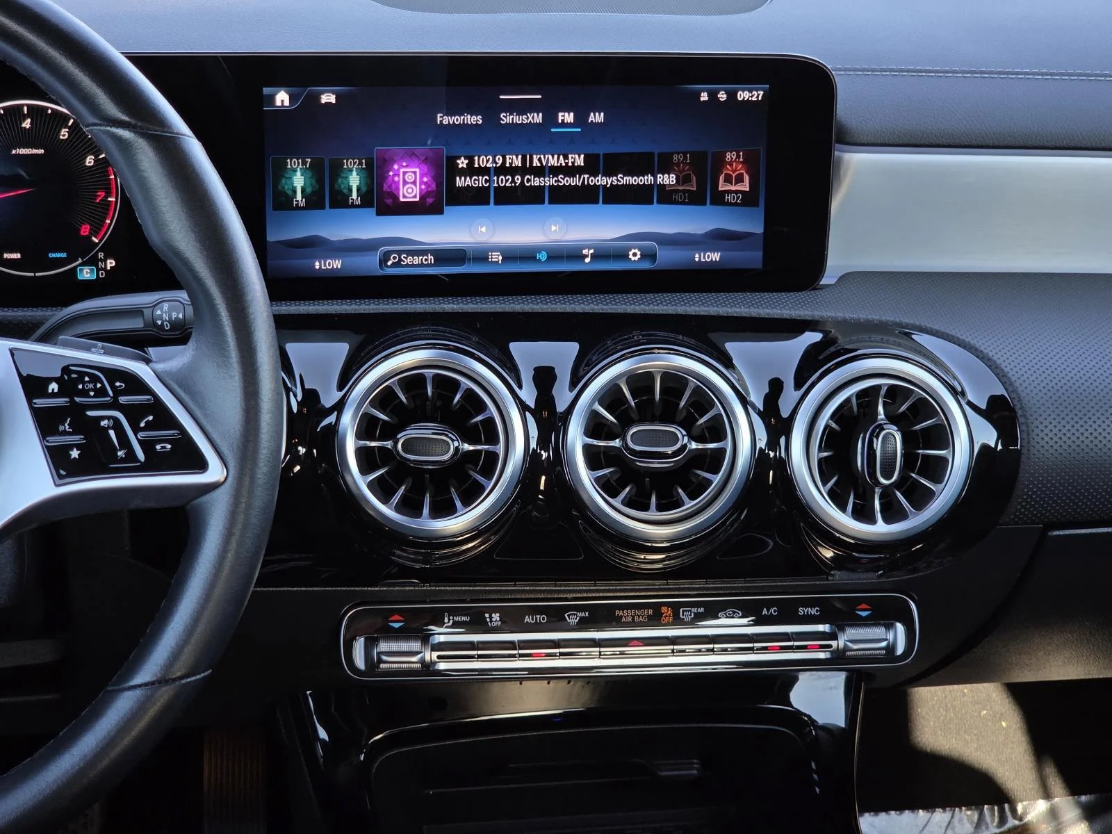 Used 2025 Mountain Grey Metallic Mercedes-Benz CLA 250 image 14