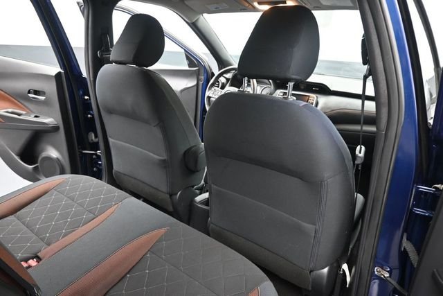 Used 2018 Blue Nissan SR image 12