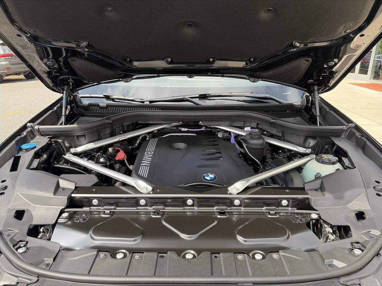 New 2026 Black Sapphire Metallic BMW xDrive40i image 39