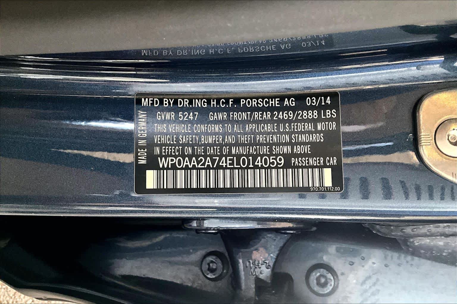 Used 2014 Yachting Blue Metallic Porsche  image 30