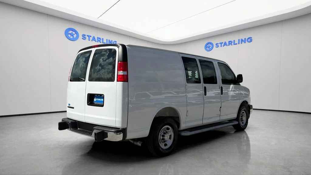 2025 Chevrolet Express Cargo Work Van - Photo 17