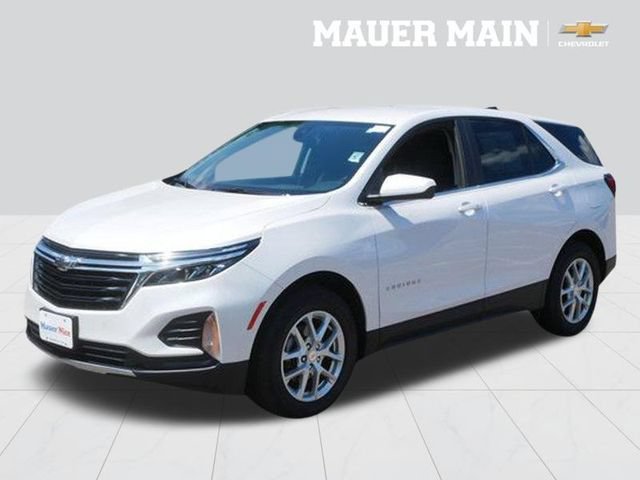 Certified Used 2024 Iridescent Pearl Tricoat Chevrolet LT image 3