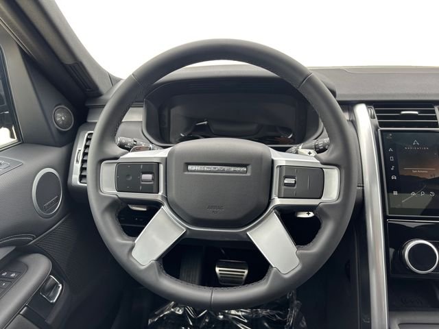 Used 2025 Blue Land Rover Dynamic SE image 13