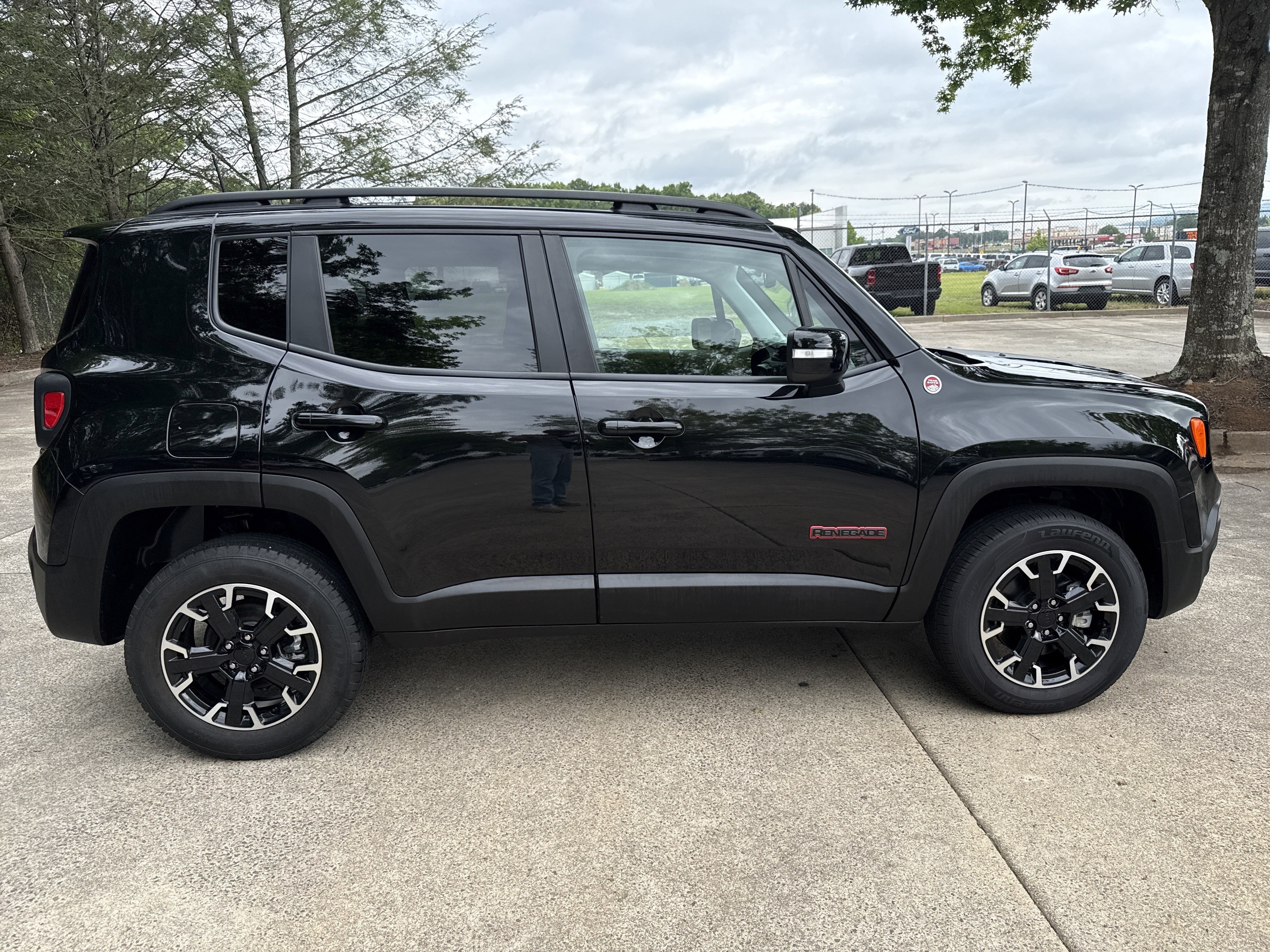 Used 2023 Black Clearcoat Jeep Trailhawk image 8