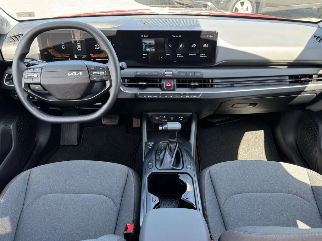 Used 2025 Red Kia LXS image 17