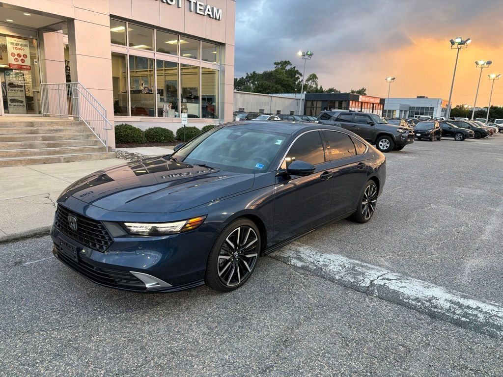 Used 2025 Blue Honda Touring image 3
