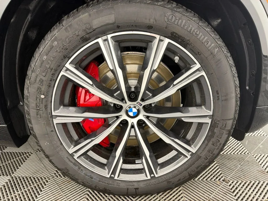 Used 2026 Black Sapphire Metallic BMW xDrive50e image 11