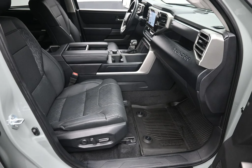 Certified Used 2024  Toyota SR5 image 9