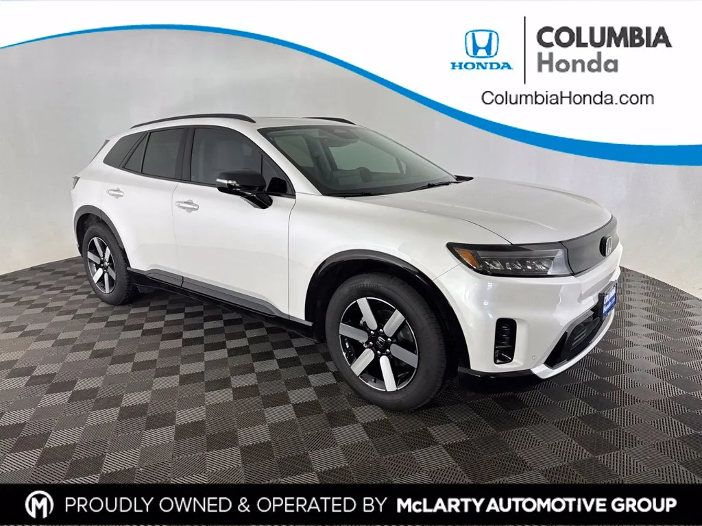 Used 2025 White Honda Touring image 1