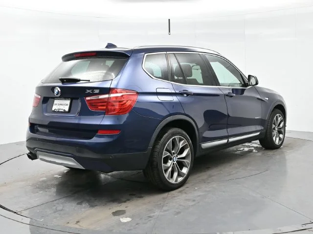 Used 2017 Blue BMW sDrive28i image 7