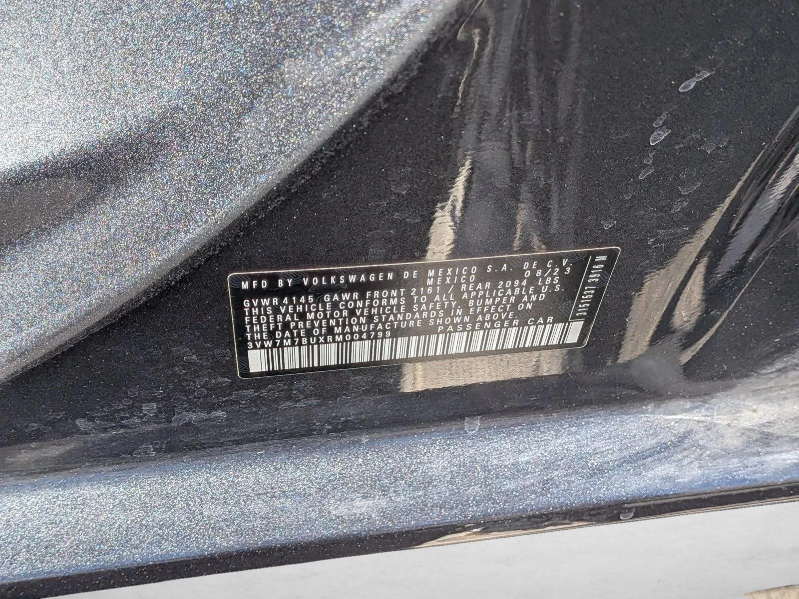 Used 2024 Silver/Gray Volkswagen SE image 25