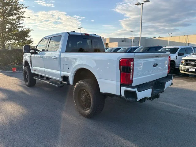 Used 2025 Star White Ford Lariat image 4