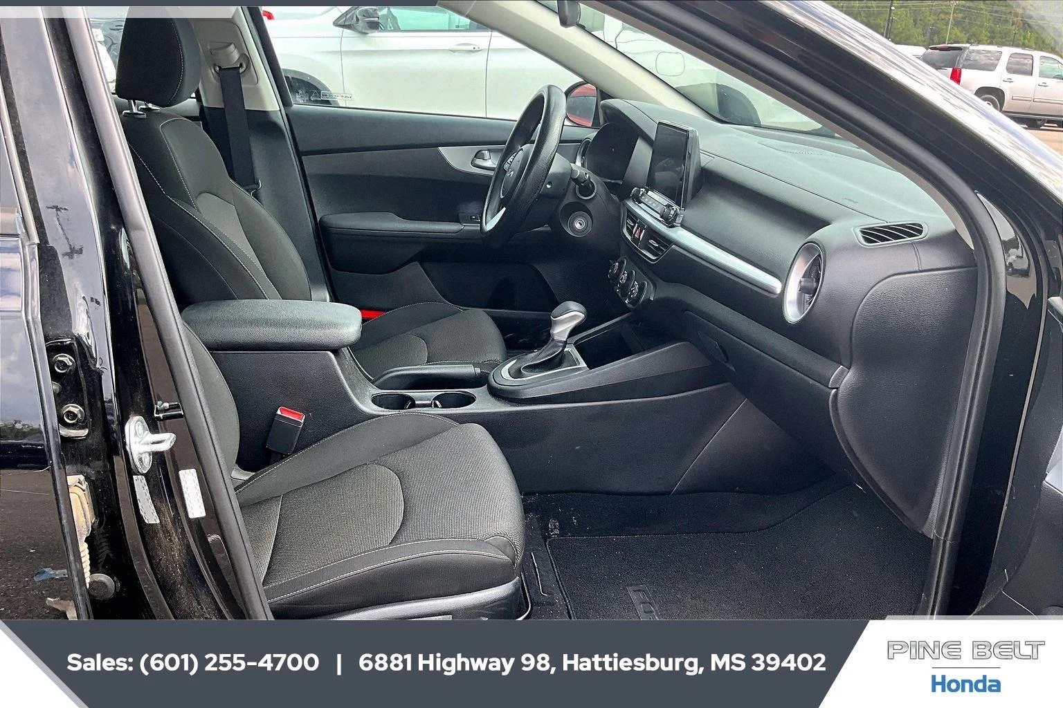 Used 2023 Aurora Black Pearl Kia LXS image 6