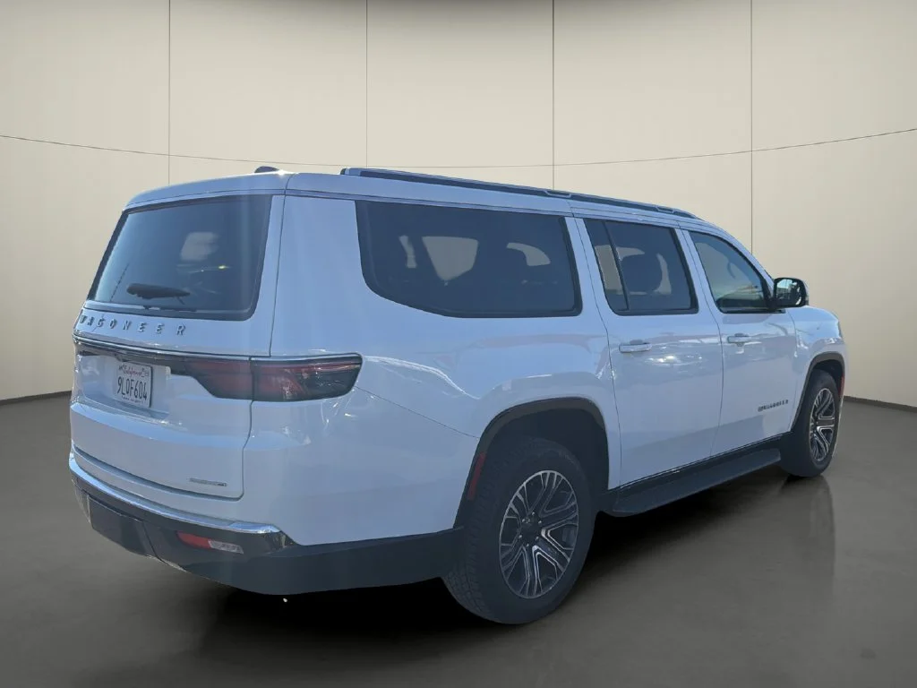Used 2024 White Jeep Series II image 7